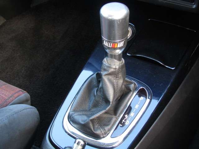 Mitsubishi LANCER 2002-04 183829-9