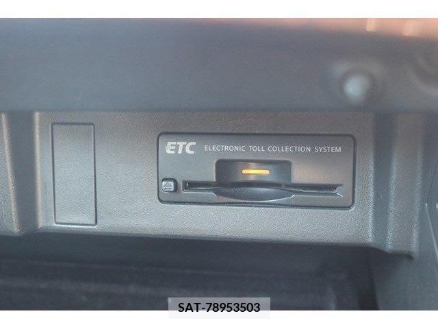 Nissan FUGA 2015-02 212230-3
