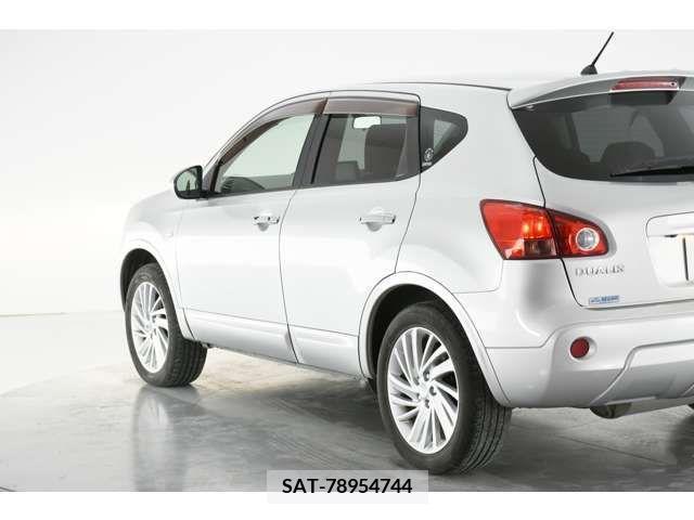 Nissan DUALIS 2011-01 390519-6