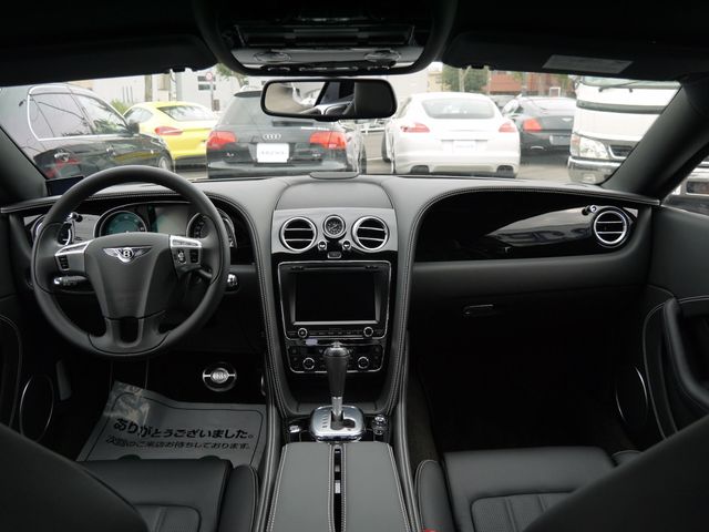 Bentley Bentley 2012-08 9945-8
