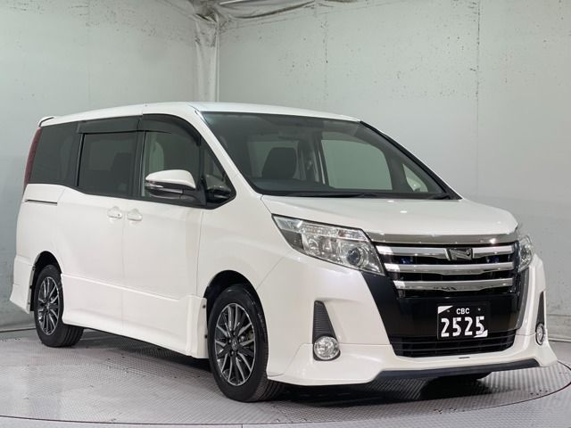 Toyota NOAH 2014-10 10064-0