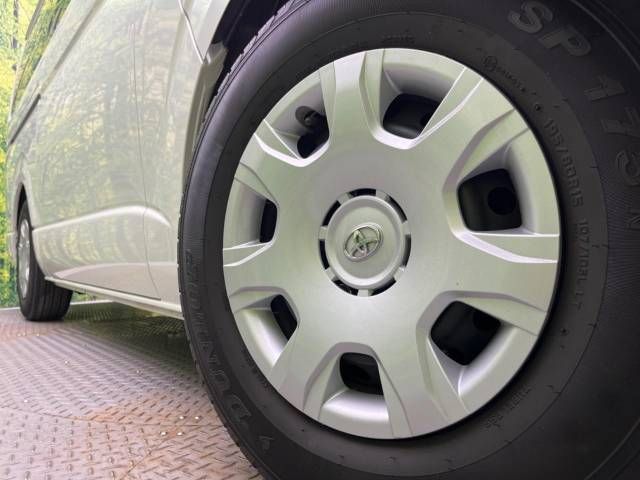 Toyota HIACE VAN 2020-09 194868-12