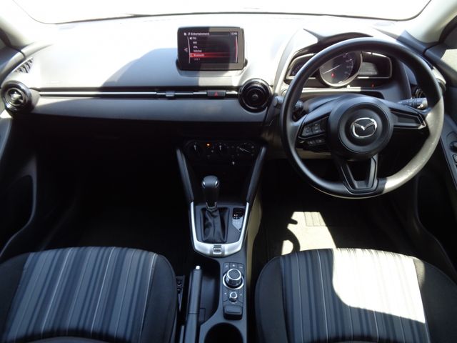 Mazda MAZDA2 2020-04 2221-1