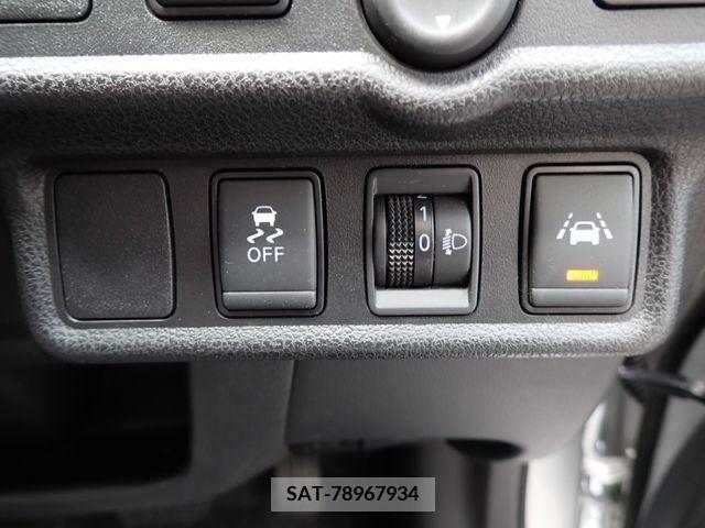 Nissan NOTE 2019-01 207585-10