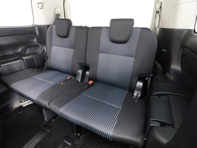 Toyota VOXY 2014-11 21854-7