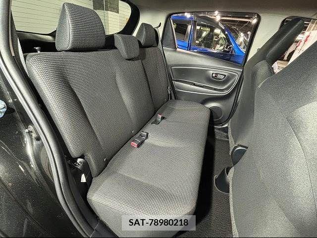 Toyota VITZ 2018-04 221509-5