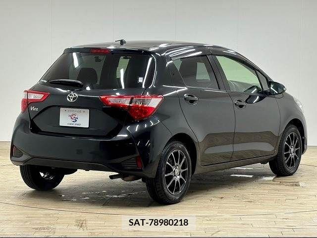 Toyota VITZ 2018-04 221509-15