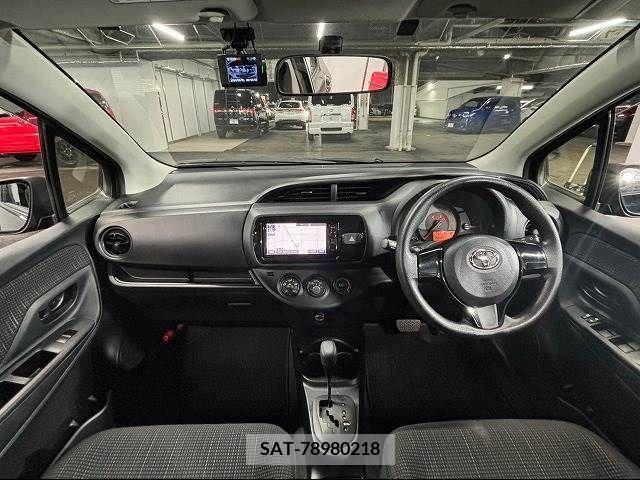 Toyota VITZ 2018-04 221509-1