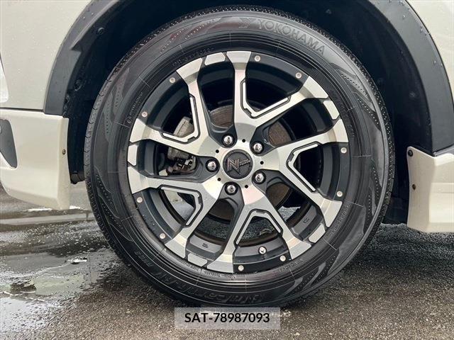 Toyota C-HR 2017-03 350559-27
