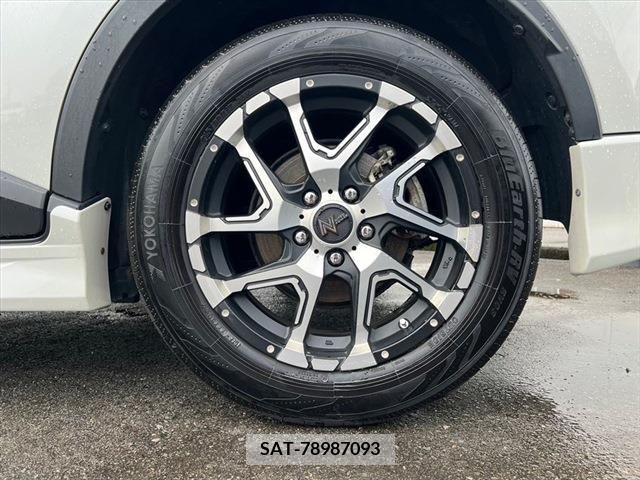 Toyota C-HR 2017-03 350559-26