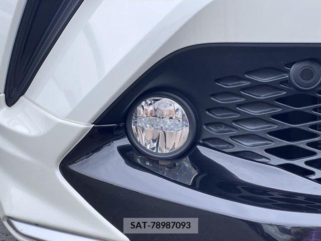 Toyota C-HR 2017-03 350559-23