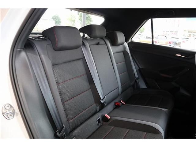 VolksWagen T-ROC 2021-03 17176-15