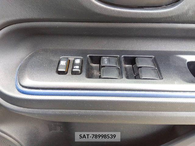 Toyota AQUA 2017-03 213282-6