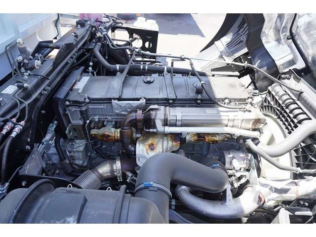 MITSUBISHI FUSO SUPER GREAT 2023-04 16093-13