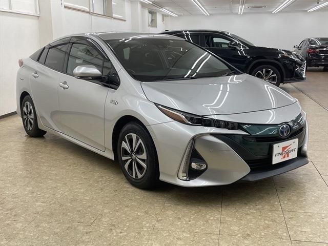 Toyota PRIUS PHV 2017-03 21449-2