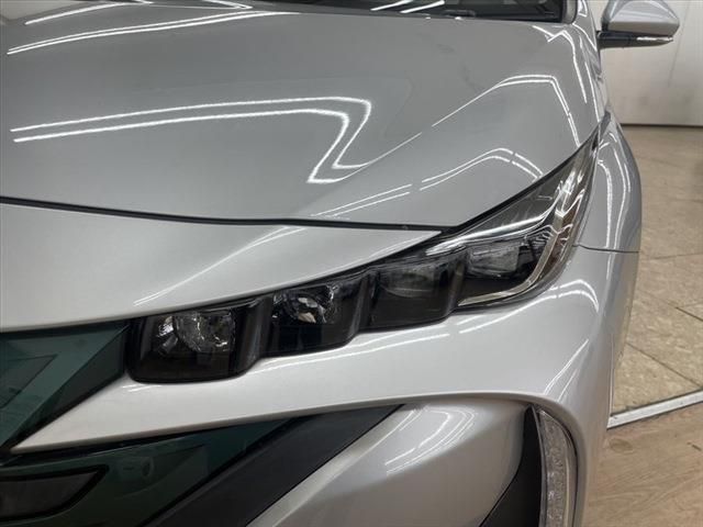 Toyota PRIUS PHV 2017-03 21449-8