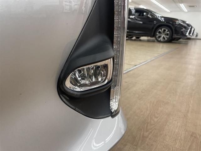 Toyota PRIUS PHV 2017-03 21449-10