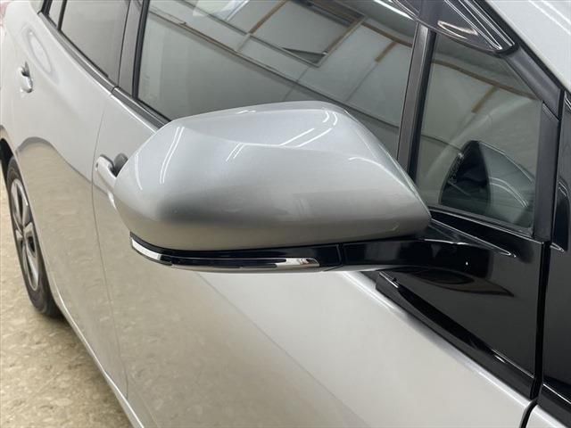 Toyota PRIUS PHV 2017-03 21449-13