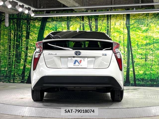 Toyota PRIUS 2015-12 340303-15