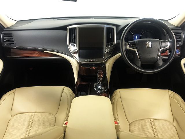 Toyota CROWN SEDAN 2013-03 23216-1
