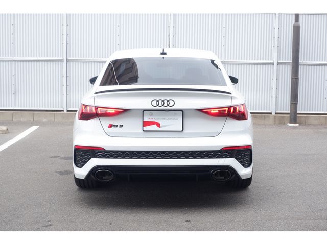 Audi S3 2022-12 185406-3