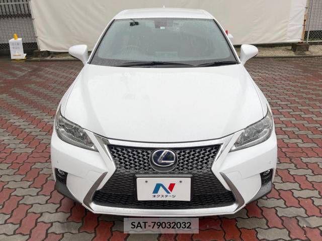 Lexus CT 2014-07 275266-14