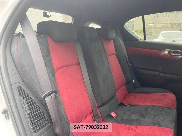 Lexus CT 2014-07 275266-9
