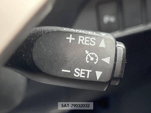 Lexus CT 2014-07 275266-2