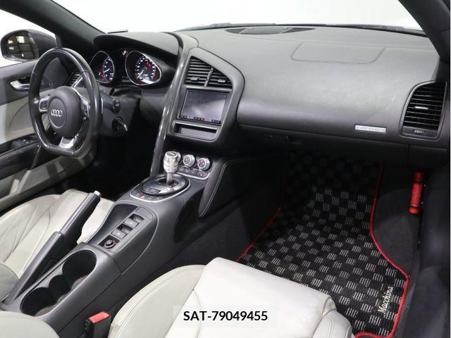 Audi R8 2012-08 373900-16
