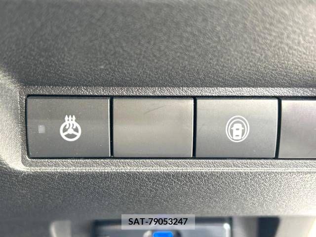 Nissan AURA 2023-03 213688-6
