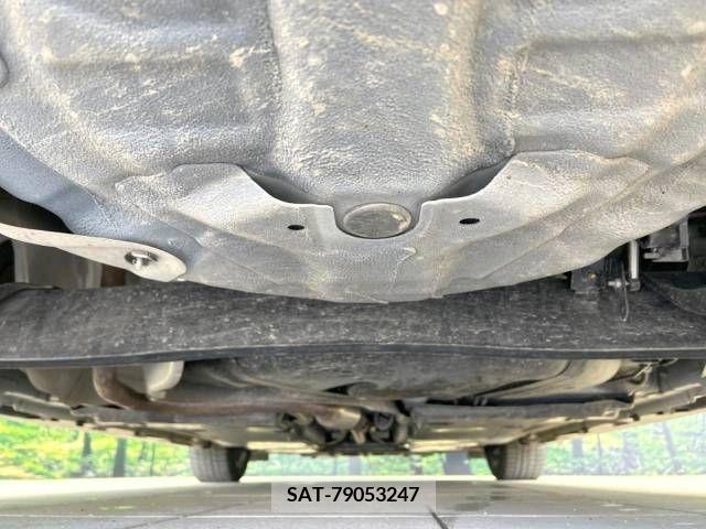 Nissan AURA 2023-03 213688-19