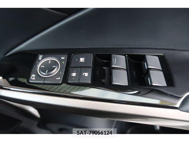 Lexus IS 2015-12 277519-14