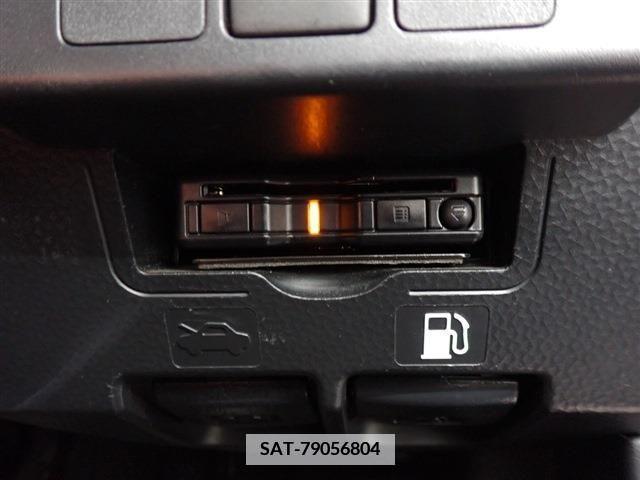 Toyota ROOMY 2021-08 335786-13