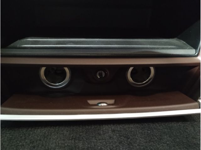 Bmw 7 SERIES 2018-11 192045-17