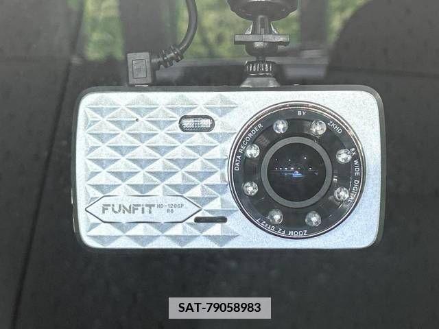 Toyota AQUA 2015-11 356225-6