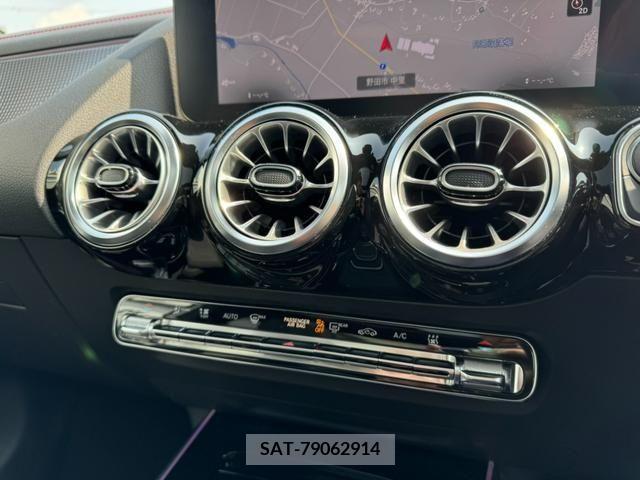 Mercedes Benz EQA 2021-06 210090-12