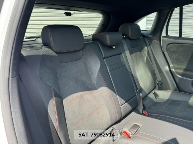 Mercedes Benz EQA 2021-06 210090-15
