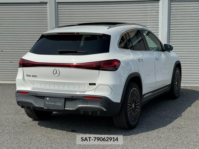 Mercedes Benz EQA 2021-06 210090-1