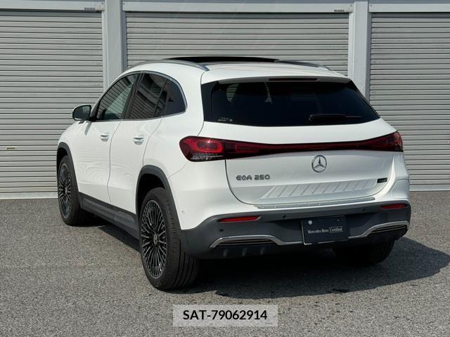 Mercedes Benz EQA 2021-06 210090-5
