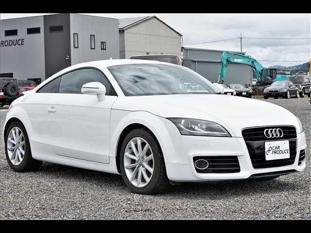 Audi TT 2012-06 8321-11