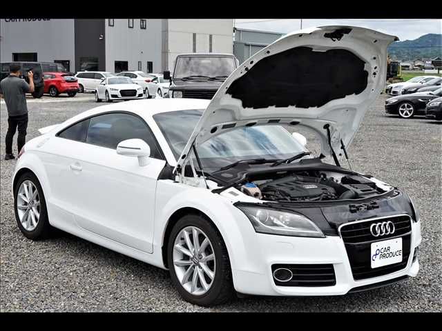 Audi TT 2012-06 8321-29