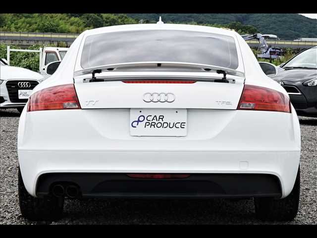 Audi TT 2012-06 8321-8