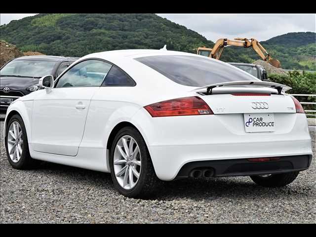 Audi TT 2012-06 8321-7