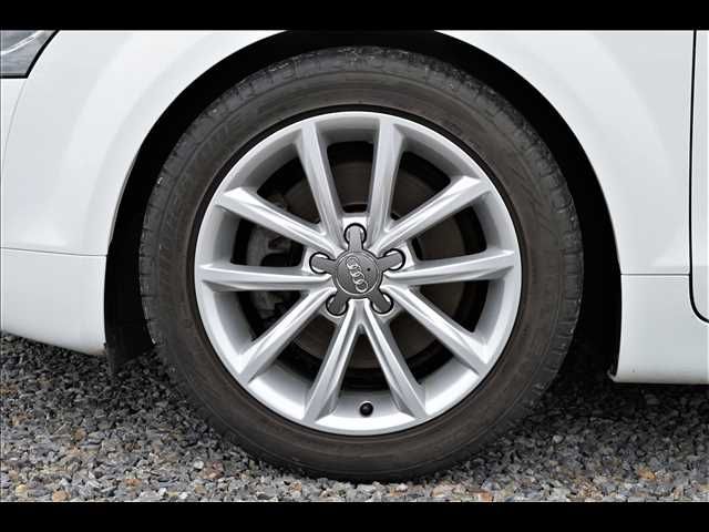 Audi TT 2012-06 8321-28