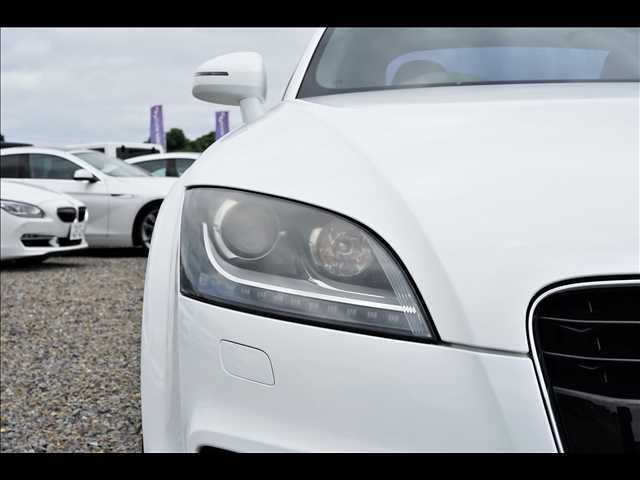 Audi TT 2012-06 8321-19