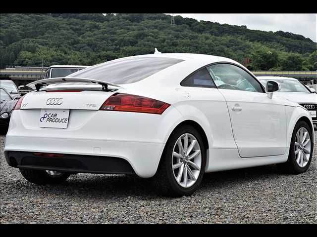 Audi TT 2012-06 8321-9