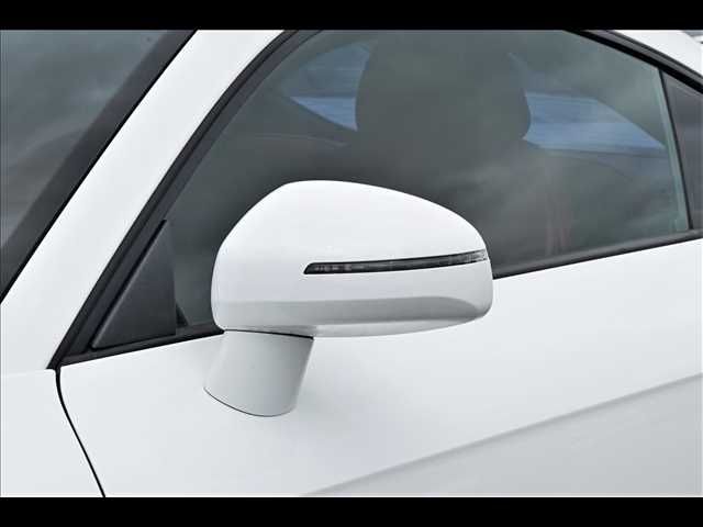Audi TT 2012-06 8321-24