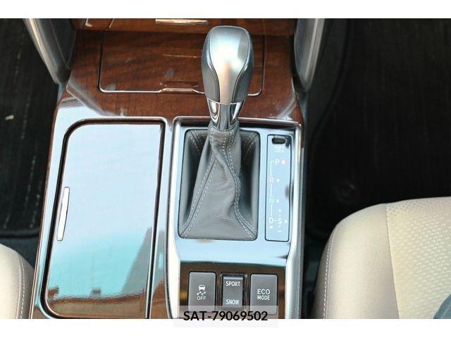 Toyota MARK X 2013-03 276297-19