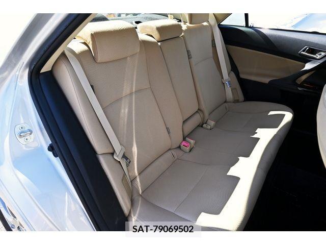 Toyota MARK X 2013-03 276297-10