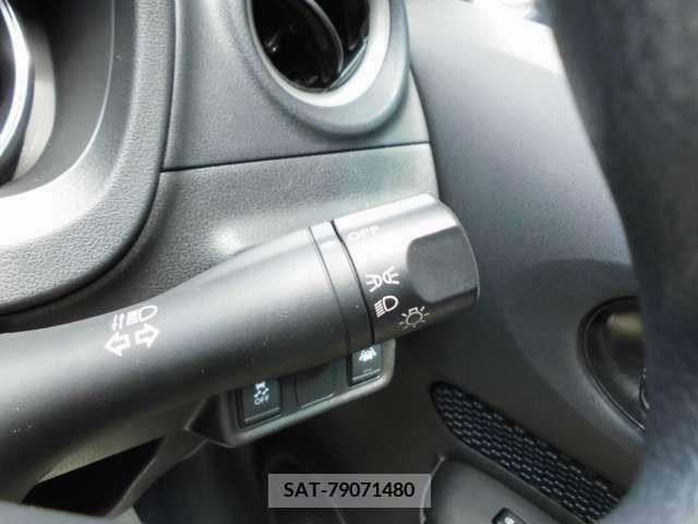 Nissan NOTE 2016-09 365279-5
